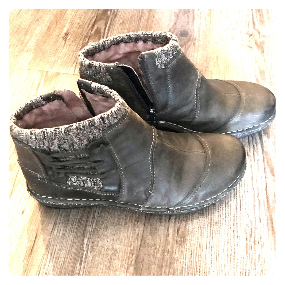 Boots. Snug ankle boots. Aetrex. Size European 40